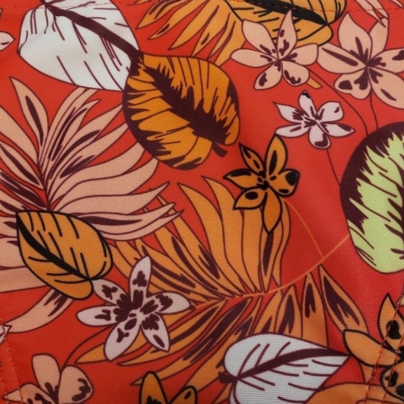 QUINTSOUK S NWT Bikini Solid/Floral Sporty Bikini Set Size Small NWT - Picture 4 of 10